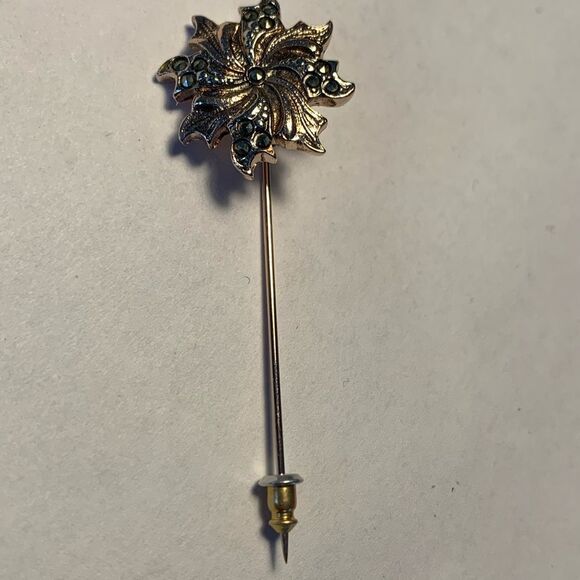 Vintage Stickpin With Black Rhinestones - Picture 4 of 4